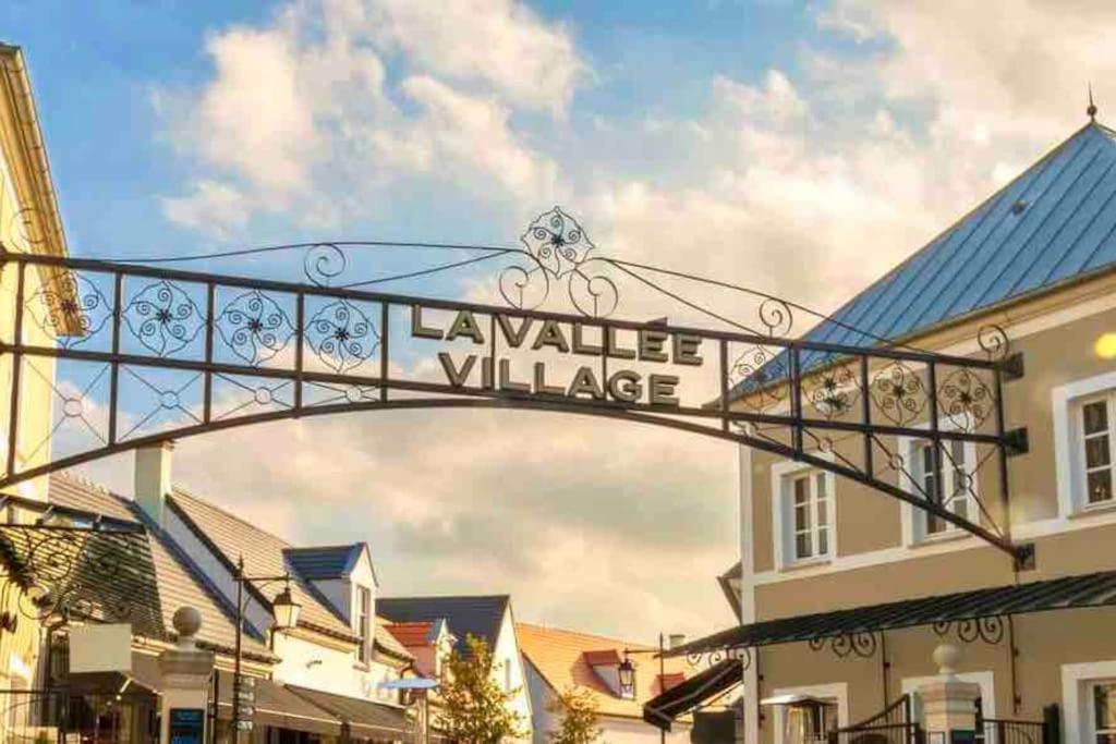 Le Regence, Terrasse, Serris Disney エクステリア 写真
